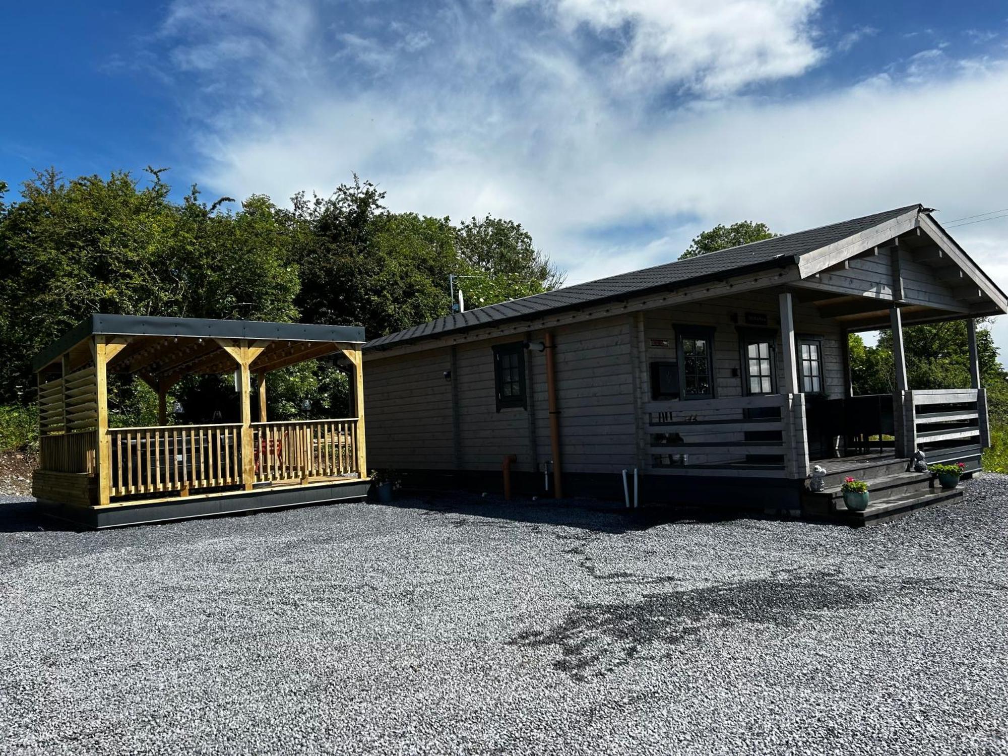 Little Rock Retreat Log Cabin With Hot Tub Castletown Gheoghegan Buitenkant foto