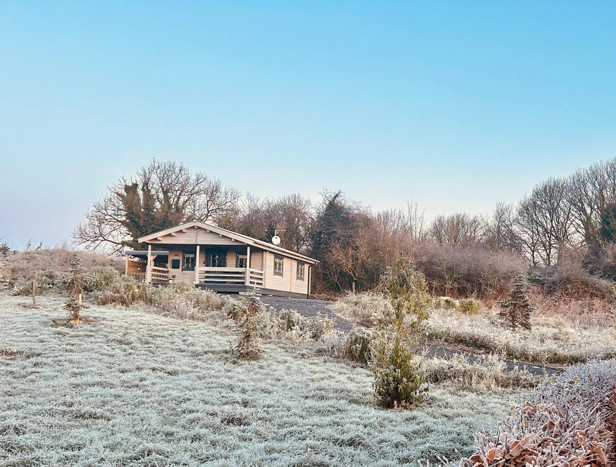 Little Rock Retreat Log Cabin With Hot Tub Castletown Gheoghegan Buitenkant foto
